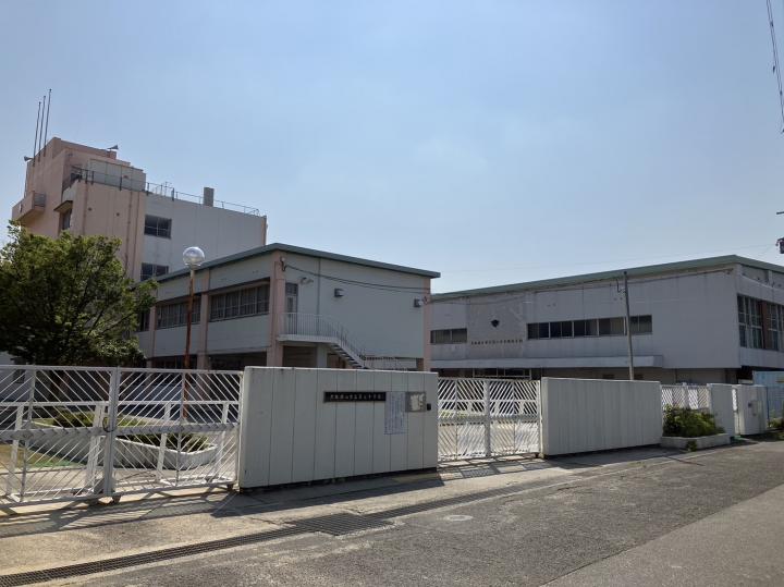 大阪狭山市立第三中学校徒歩約16分（約1250ｍ）