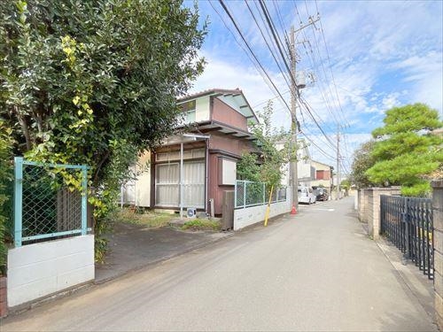 現地含む前面道路（２０２４年１０月撮影）