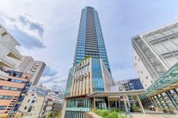 THE YOKOHAMA FRONT TOWERの外観