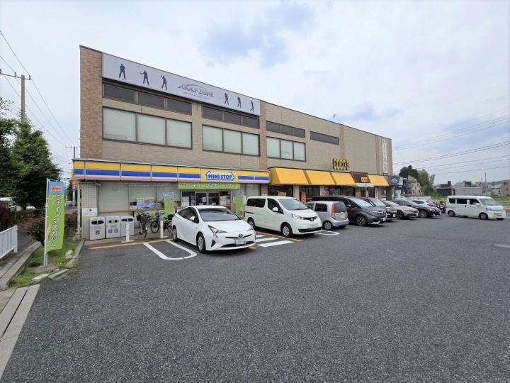 ミニストップ板橋四葉店（約130m）