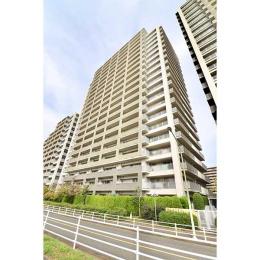 シエルズガーデンリビエルタワーの外観