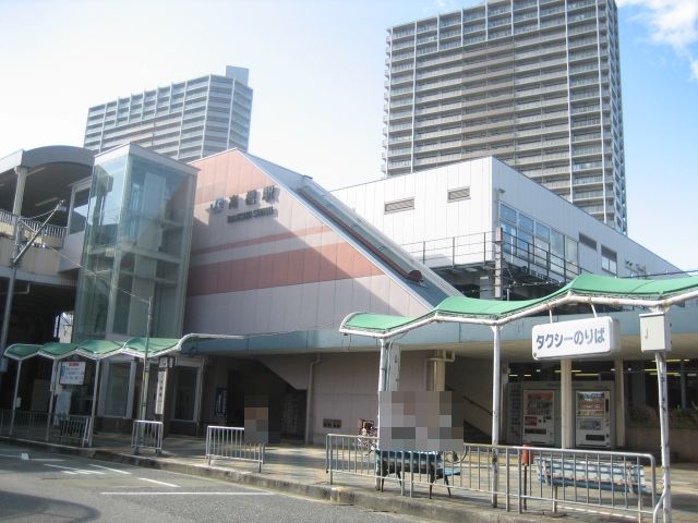 東海道本線「高槻」駅　新快速電車停車駅