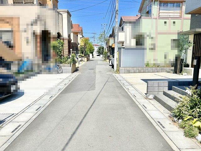 北西側道路幅員約4M（公道）