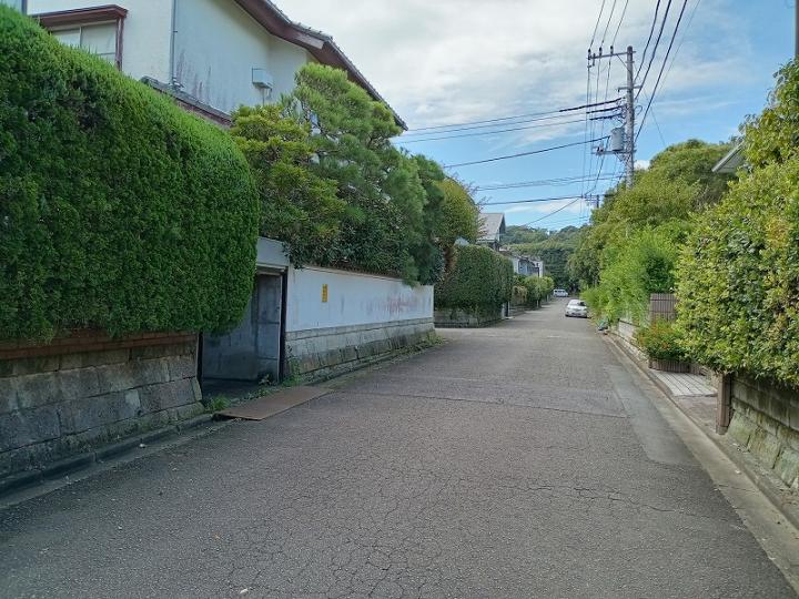 北側前面道路