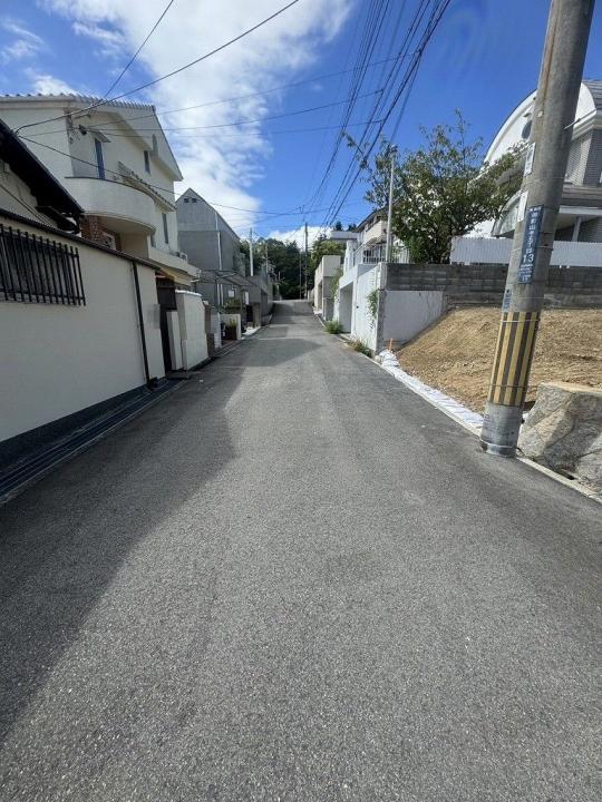 南側前面道路