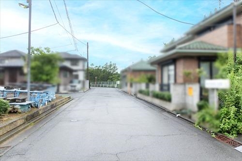 現地前道路