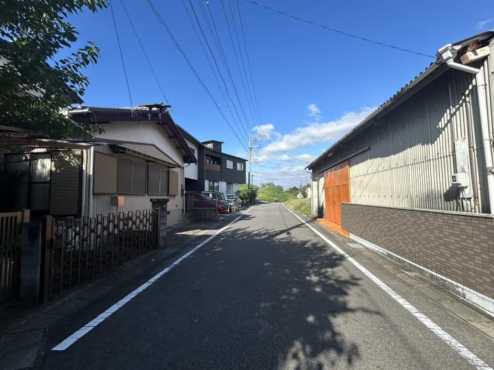 前面道路（南側から撮影）