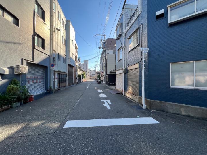 南東側前面道路の写真です！