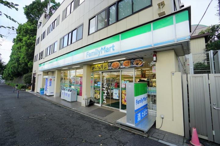 ファミリーマート戸塚鳥が丘店　徒歩約分