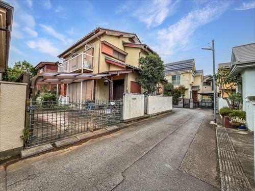 東側道路を含む現地（２０２４年１０月撮影