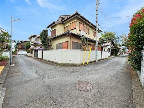 前面道路を含む現地（２０２４年１０月撮影