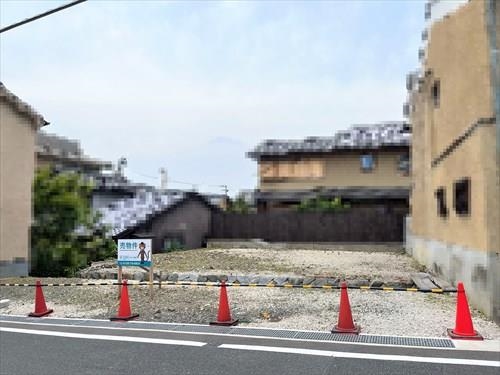 現地