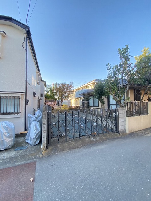 南西側道路間口部分