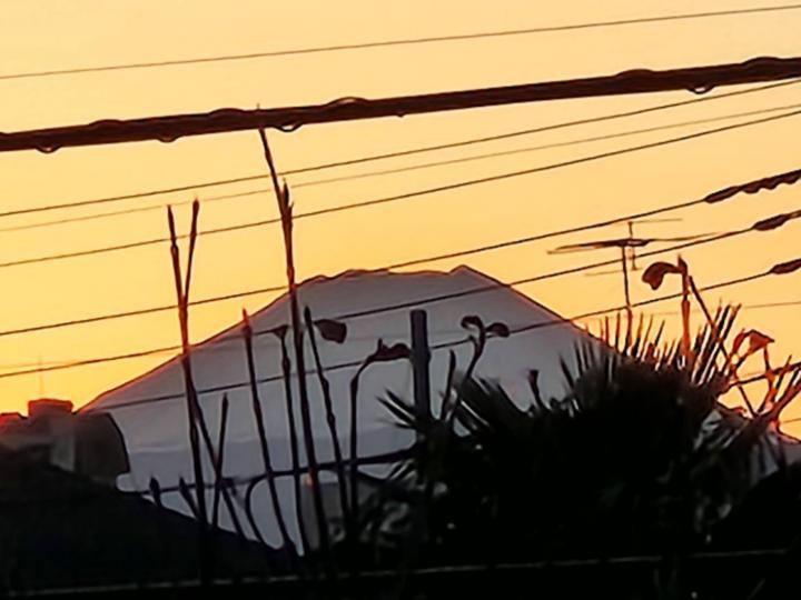 既存宅の2Fバルコニーより富士山が眺めます