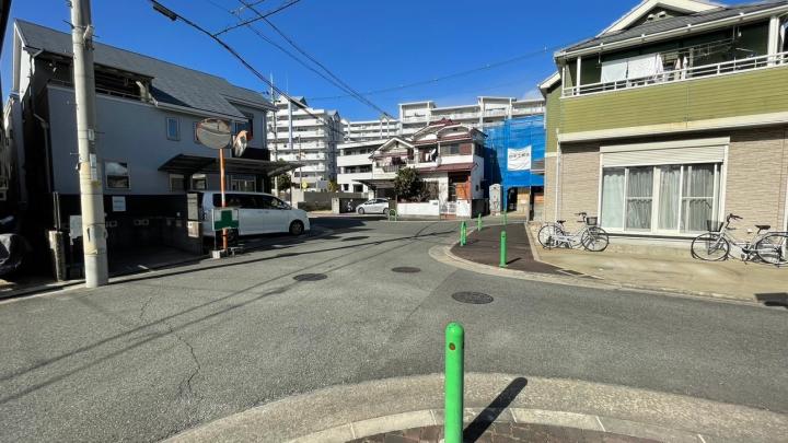 西側道路