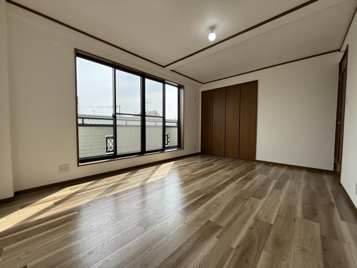 ３階洋室　東向きのお部屋