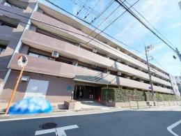 グリーンビレッジ氷川台の外観