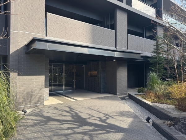 オートロック付きのセキュリティのしっかりとしたマンション。