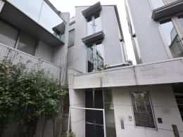世田谷区弦巻１丁目中古戸建の外観