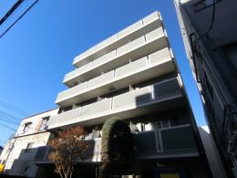 エスコート西荻窪の外観