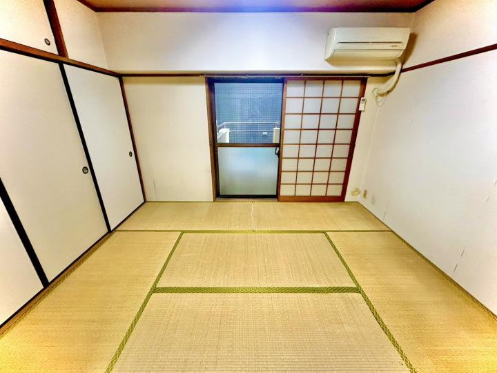 11階建てになります。