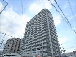 九大学研都市タワー１９の外観