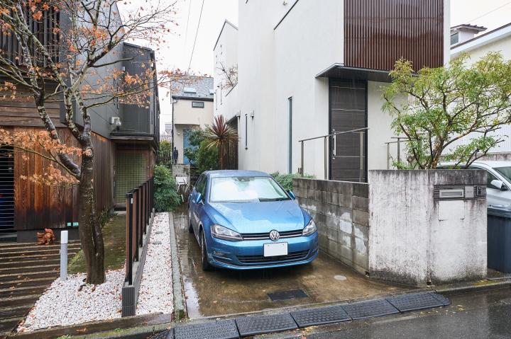 旗竿地ならではの専用CarSpeace