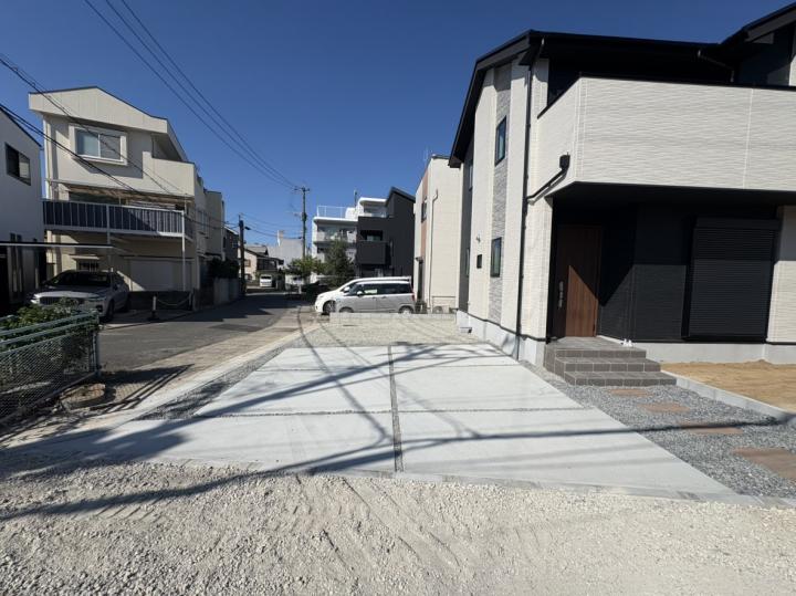 駐車場2~3台可能!