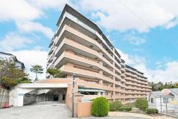 ファミールガーデン横浜・屏風浦の外観
