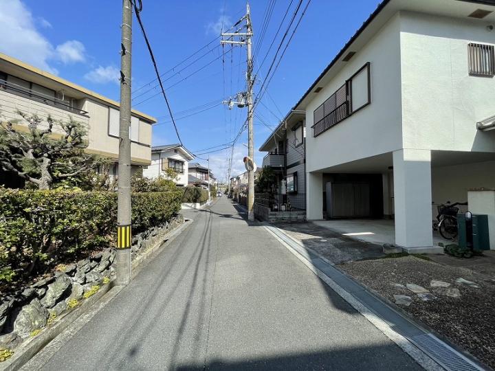 前面道路幅員約４．５ｍ