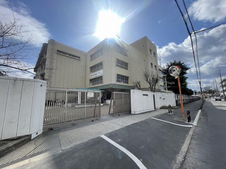 三島中学校約３５０ｍ