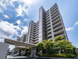 アンピール箱崎の外観