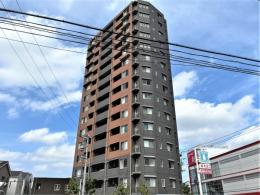 ベリテージ六町タワーの外観