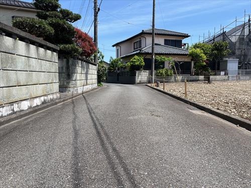 北西側道路