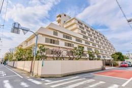 日商岩井豪徳寺マンションの外観