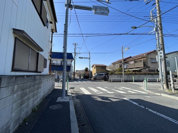北側前面道路
