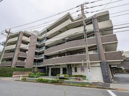レクセルマンション本蓮沼の外観
