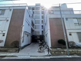 東中野コーポラスの外観