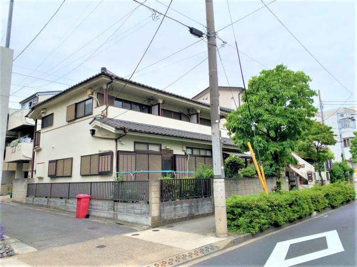 前面道路（歩道あり）