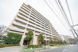 ひばりが丘フィールズ１番街の外観