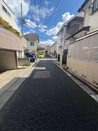 前面道路（２０２５年３月撮影）