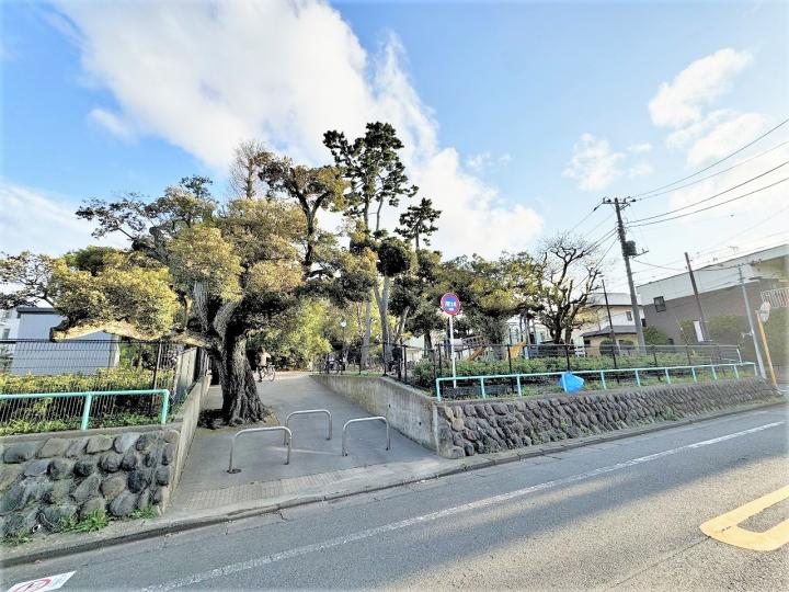 物件から徒歩2分の経堂四丁目児童遊園