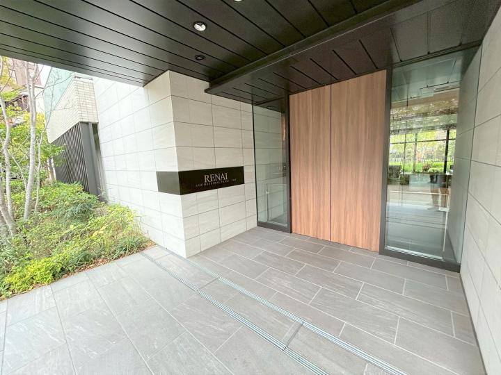 マンションの入り口です。