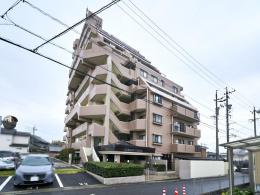 グローリアス刈谷の外観