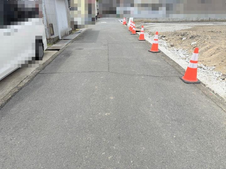 南側道路（西向）
