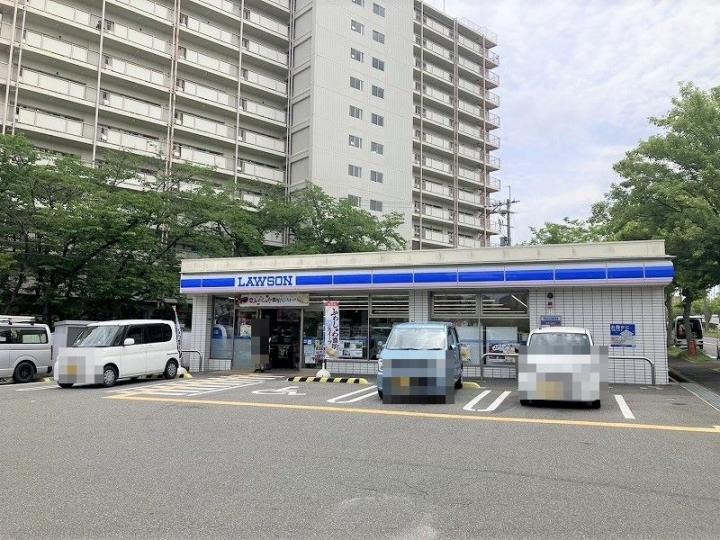 ローソン堺高倉台店まで約200ｍ（徒歩約3分）