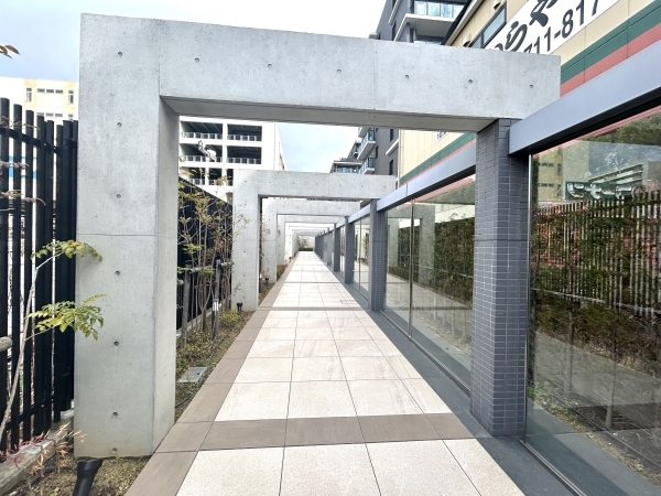 エントランスアプローチ