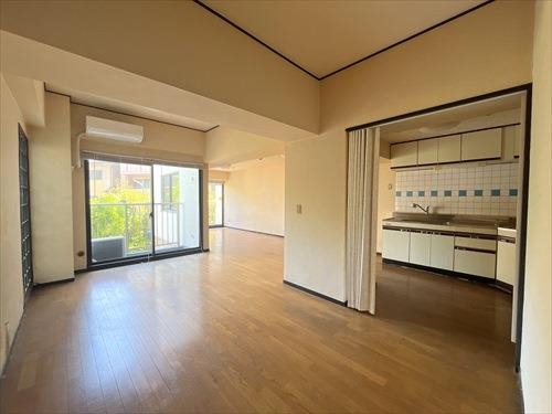 洋室・キッチン-1