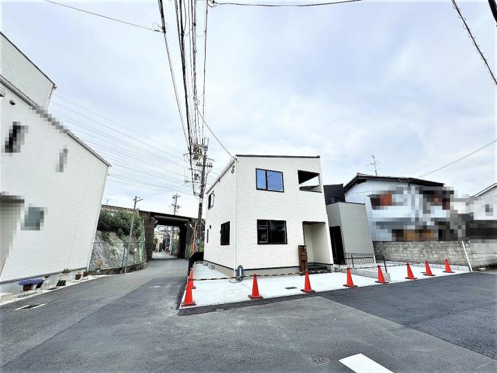 北東角地