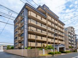 ロイヤルマンション姪浜の外観